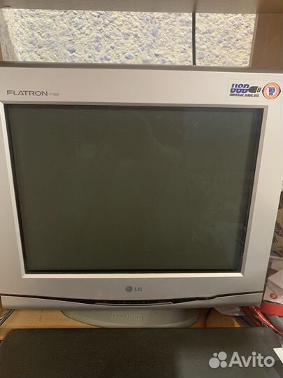 Монитор LG и системный блок