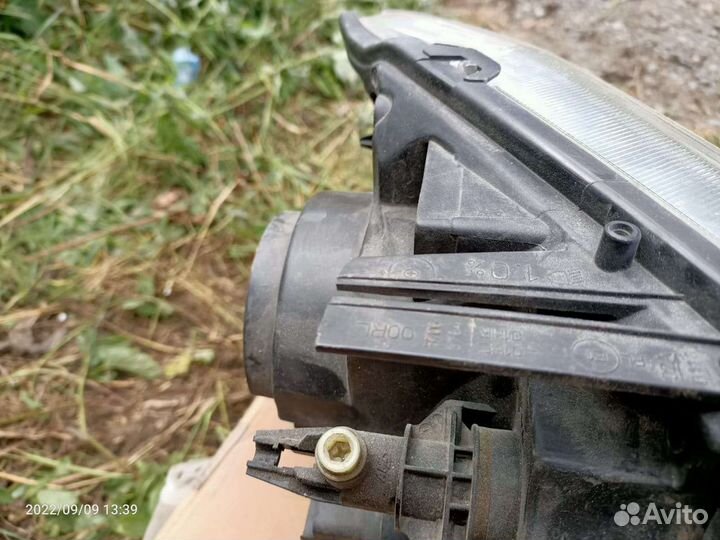 Фара nissan terrano 2