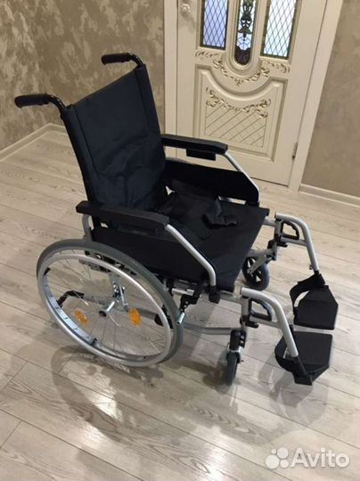 Инвалидная коляска