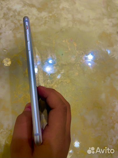 Телефон iPhone 8 plus 64 gd
