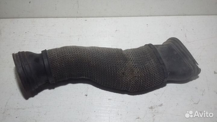 Воздуховод Mercedes benz E-class 2720900082