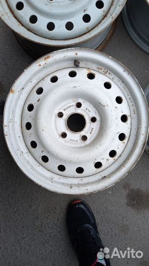 Штампованные диски r15