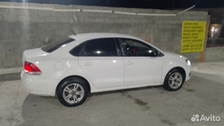 Volkswagen Polo 1.6 МТ, 2013, 383 000 км