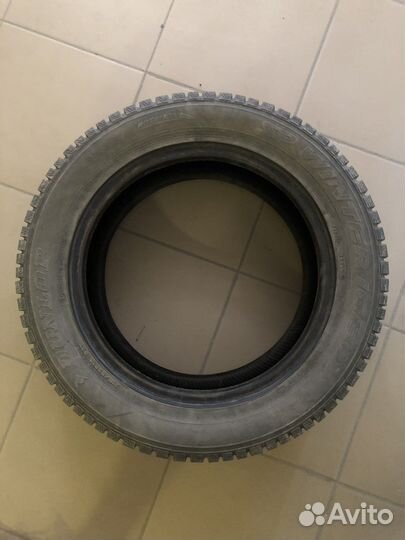 Dunlop SP Winter Ice 01 255/55 R16