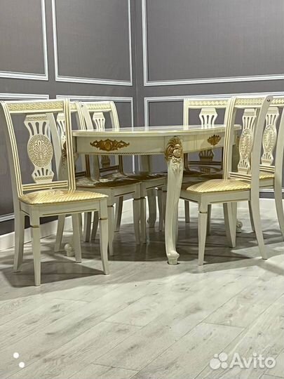 Столы и стулья