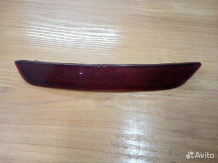 Отражатель в бампер задний правый Ford Mondeo 4