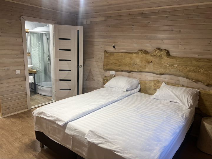 Дом 230 м² на участке 15 сот.