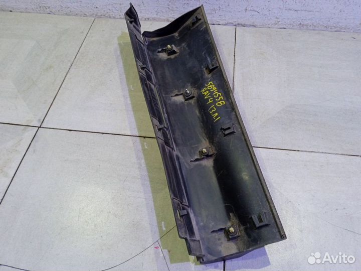 Накладка двери задней левой