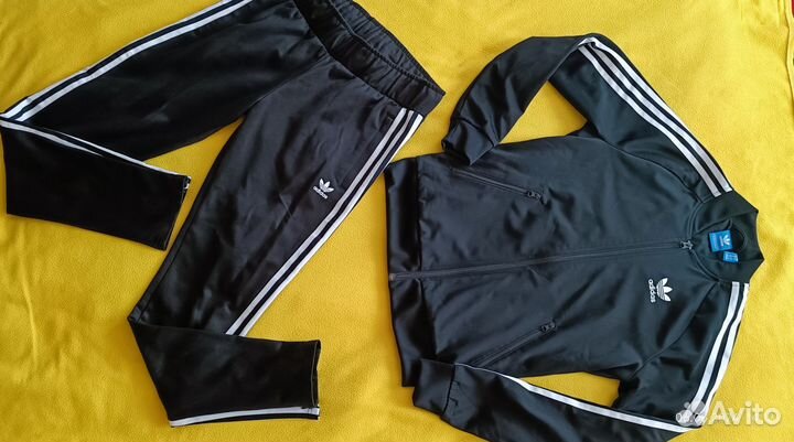 Спортивный костюм adidas