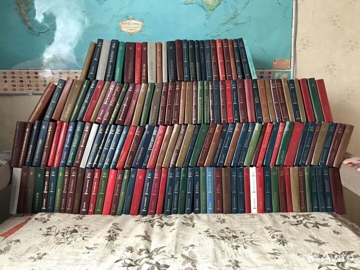 Библиотека «Дружка народов» 156 книг и 3 полки