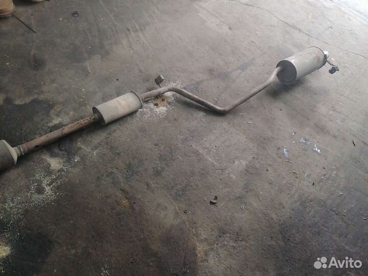 Выхлопная труба рено сандеро 1