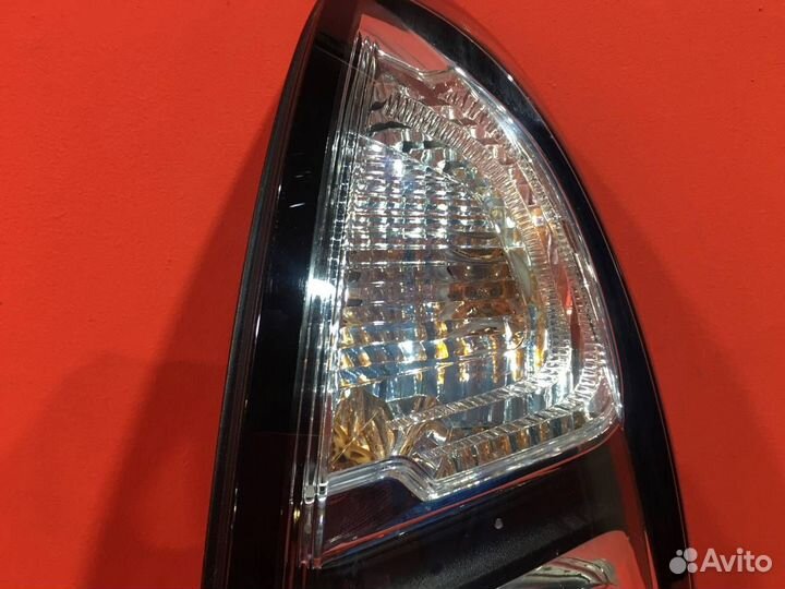 Фонарь задний правый Citroen C3 Picasso минивэн