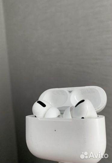 Apple AirPods Pro оригинал