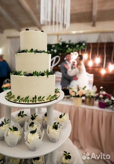 Подставка для свадебного торта. Этажерка. Тортница