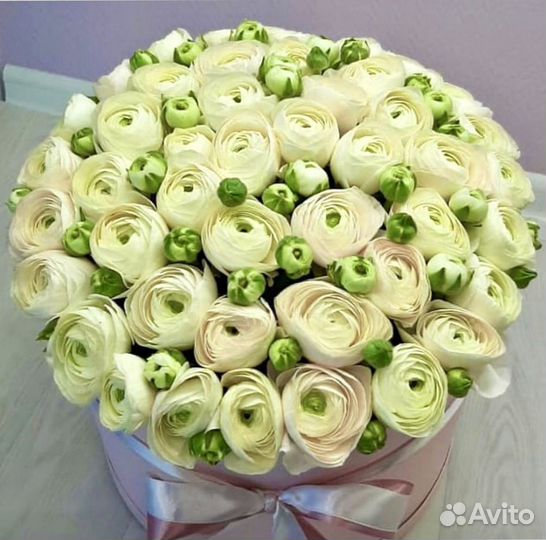 Букет из ранункулюса