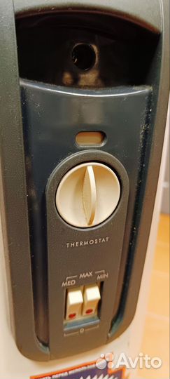 Масляный радиатор Delonghi