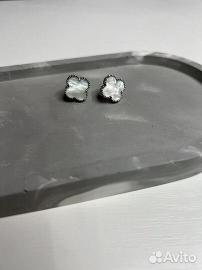 Серьги van cleef