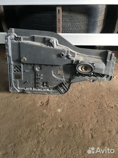 Кронштейн стеклоподъемника ман tgx