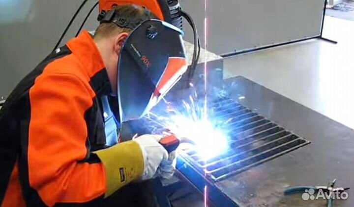 Сварщик на полуавтомат