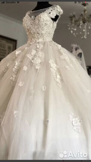 Платье свадебное