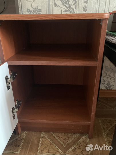 Тумба прикроватная