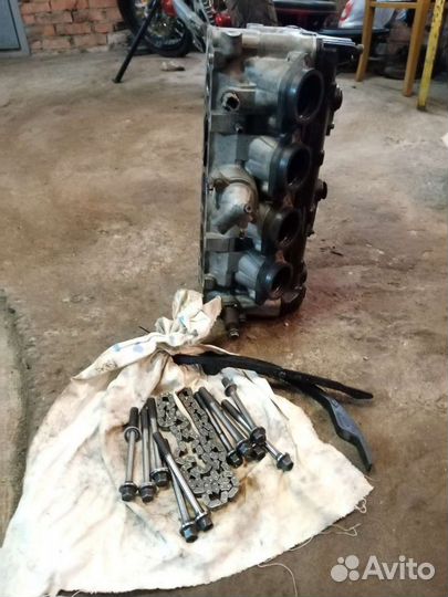 Головка Гбц suzuki gsx r 1000 k1 2