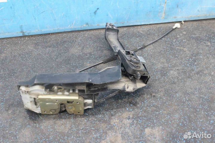 Замок двери Ford Focus I (Форд Фокус 1) DFW 3M5AA2