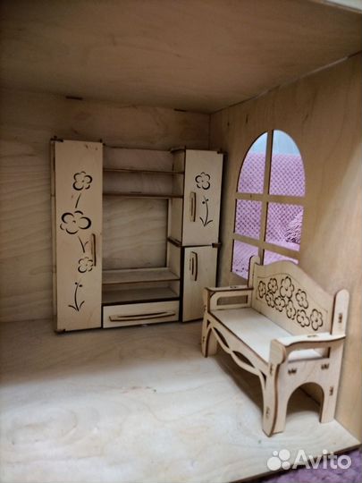 Кукольный домик с мебелью