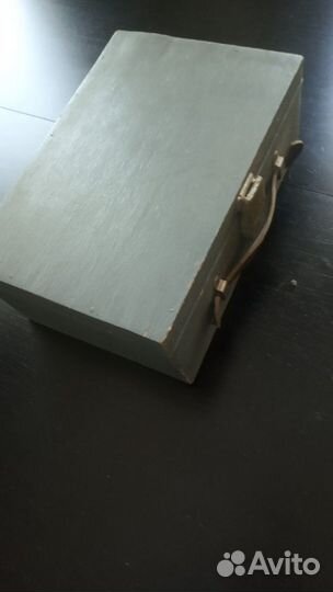 Прибор для измерения температуры поверхности или ж