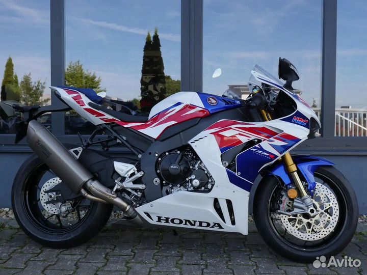Honda CBR 1000 RR 2021 года