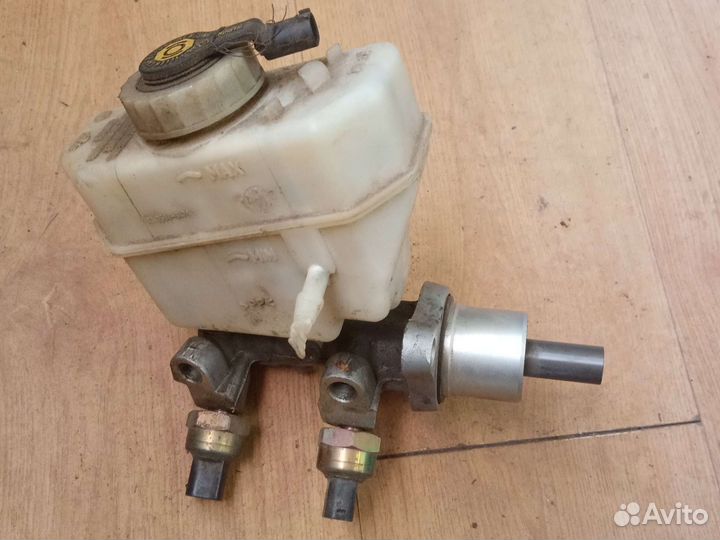 Главный тормозной цилиндр BMW 3 E46