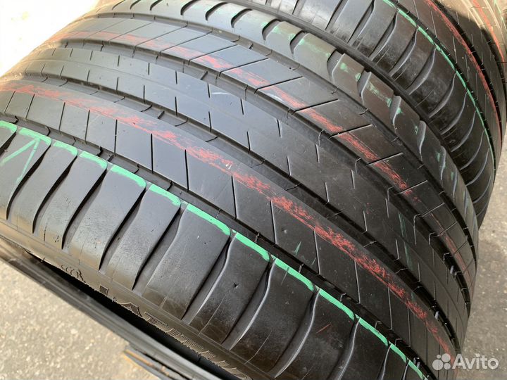 Michelin Latitude Sport 3 295/35 R21 и 265/40 R21