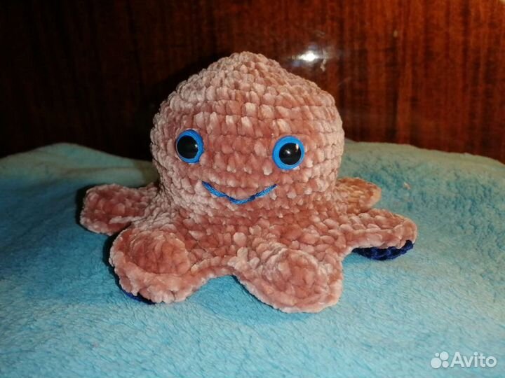 Осьминог перевертыш. Вязаная игрушка ручной работы