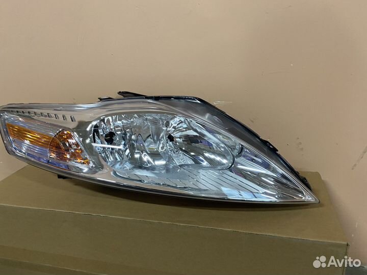 Ford Mondeo 4 фара правая