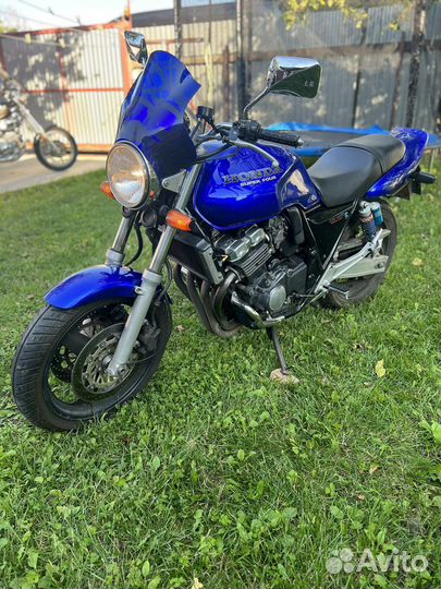 Honda cb 400