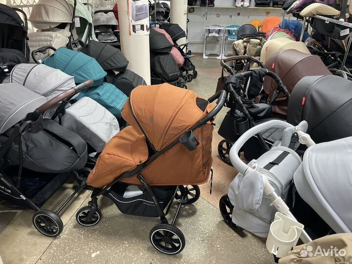 Коляска прогулочная Epica LUX S