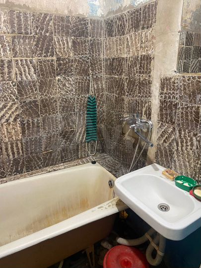 Комната 8,4 м² в 4-к., 9/9 эт.