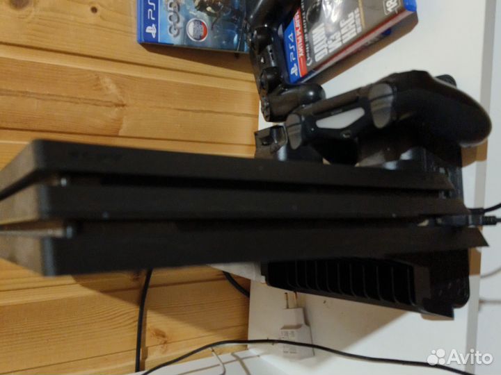 Sony playstation 4 pro 1tb с играми Ps4 2 геймпада