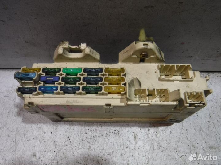 Блок предохранителей Mazda 626 GE