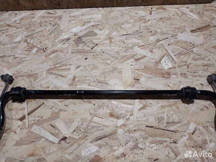 Стабилизатор Peugeot 308