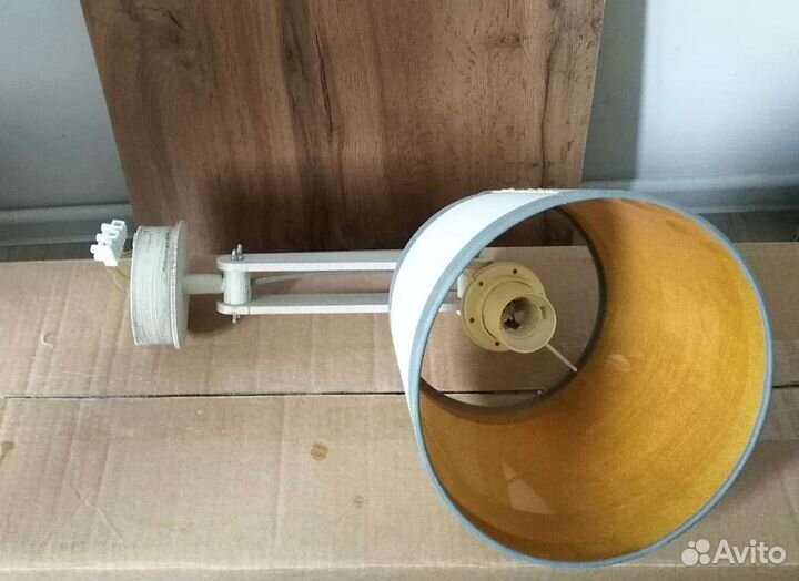 Светильник настенный