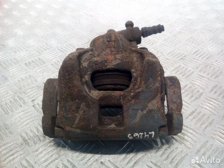 Суппорт передний левый Volvo S80 2 2007