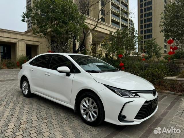 Toyota Corolla 1.2 CVT, 2021, 40 000 км