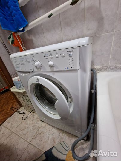 Стиральная машина indesit