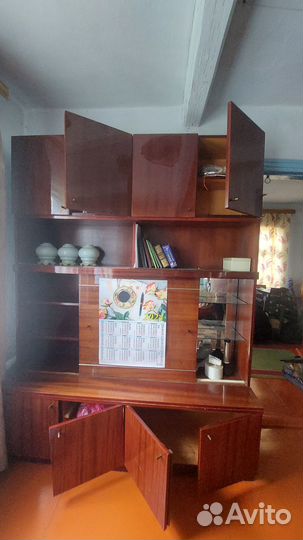 Шкаф сервант