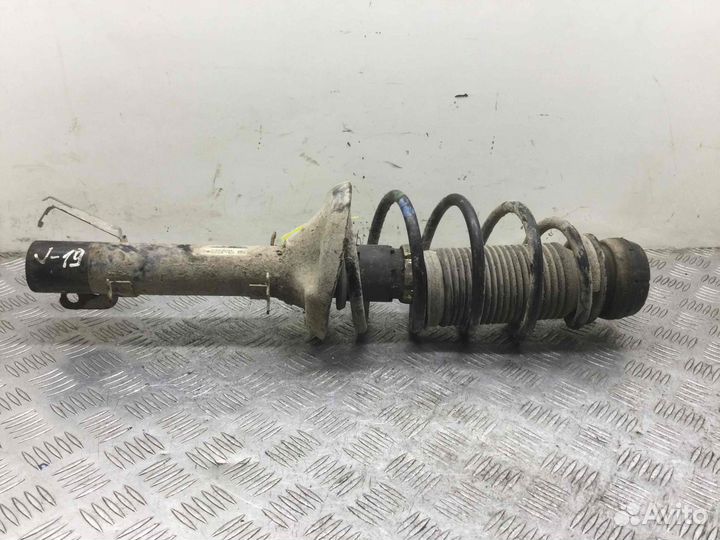 Стойка передняя левая Volkswagen Golf 1j0413031s