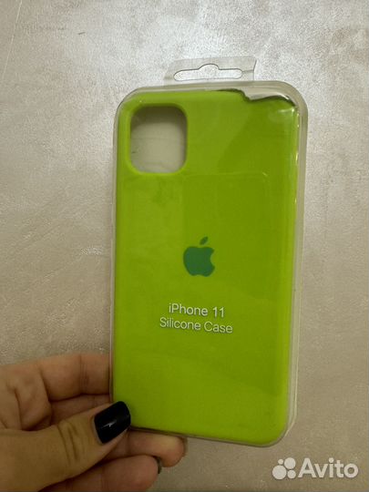 Чехол на iPhone 11