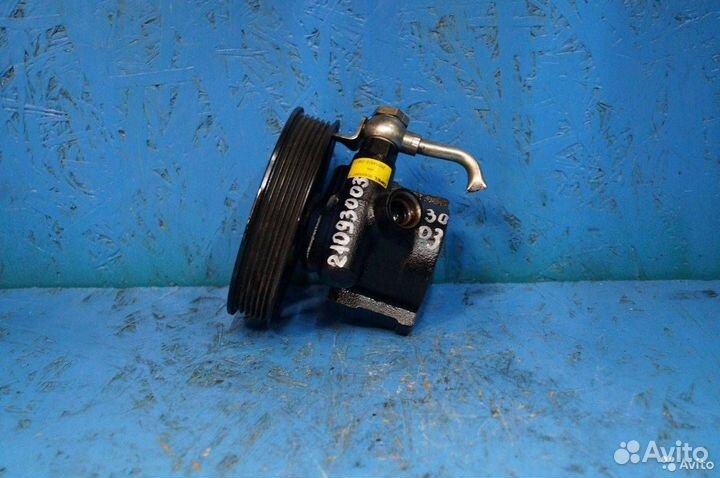 Насос гидроусилителя руля Opel Vectra B 90495957