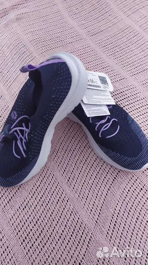 Кроссовки для девочки