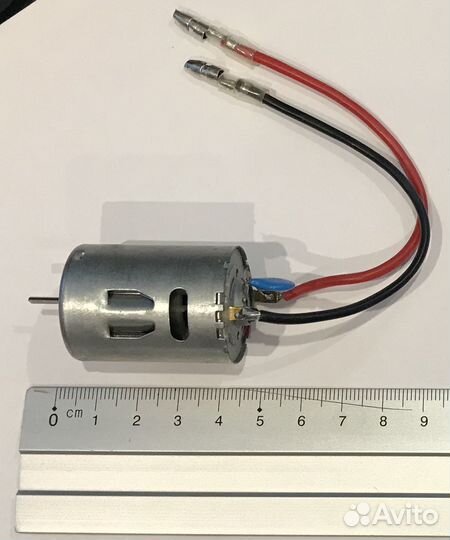 Коллекторный двигатель для машинки 1:16